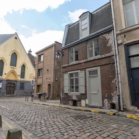 아파트 Old - Beautiful House 3 Bdrms 6pers.