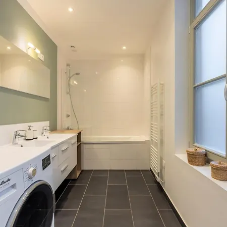 아파트 Old - Beautiful House 3 Bdrms 6pers. *