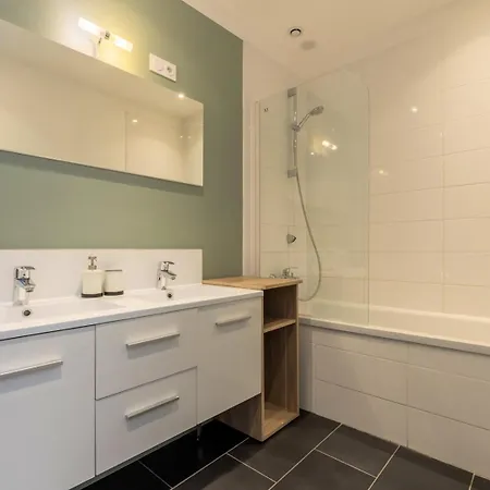 아파트 Old - Beautiful House 3 Bdrms 6pers.